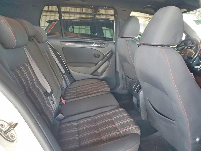 2010 Volkswagen Gti მანქანა იყიდება აუქციონზე, vin: WVWGV7AJ5AW243043, აუქციონის ნომერი: 56698306
