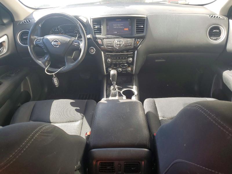 57048636 :رقم المزاد ، 5N1DR2MM8HC682227 vin ، 2017 Nissan Pathfinder مزاد بيع