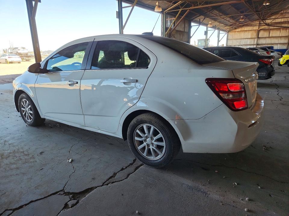 56688076 :رقم المزاد ، 1G1JD5SH5H4128997 vin ، 2017 Chevrolet Sonic مزاد بيع