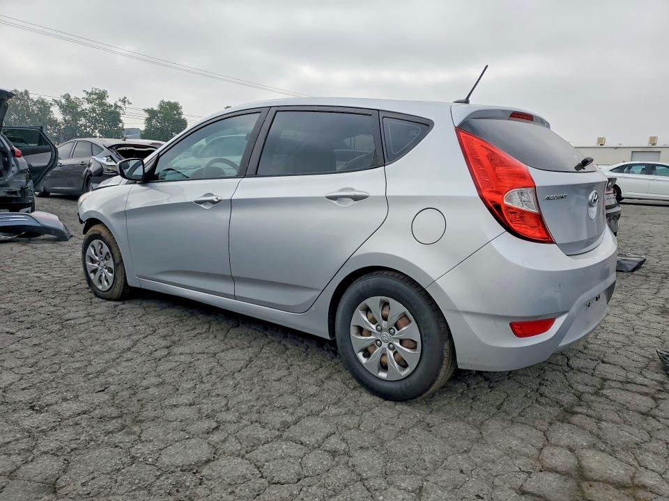 2015 Hyundai Accent მანქანა იყიდება აუქციონზე, vin: KMHCT5AE2FU209605, აუქციონის ნომერი: 55392496