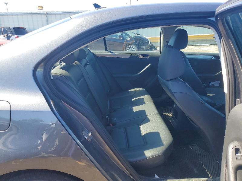 2015 Volkswagen Jetta მანქანა იყიდება აუქციონზე, vin: 3VWD07AJ2FM237643, აუქციონის ნომერი: 56715096