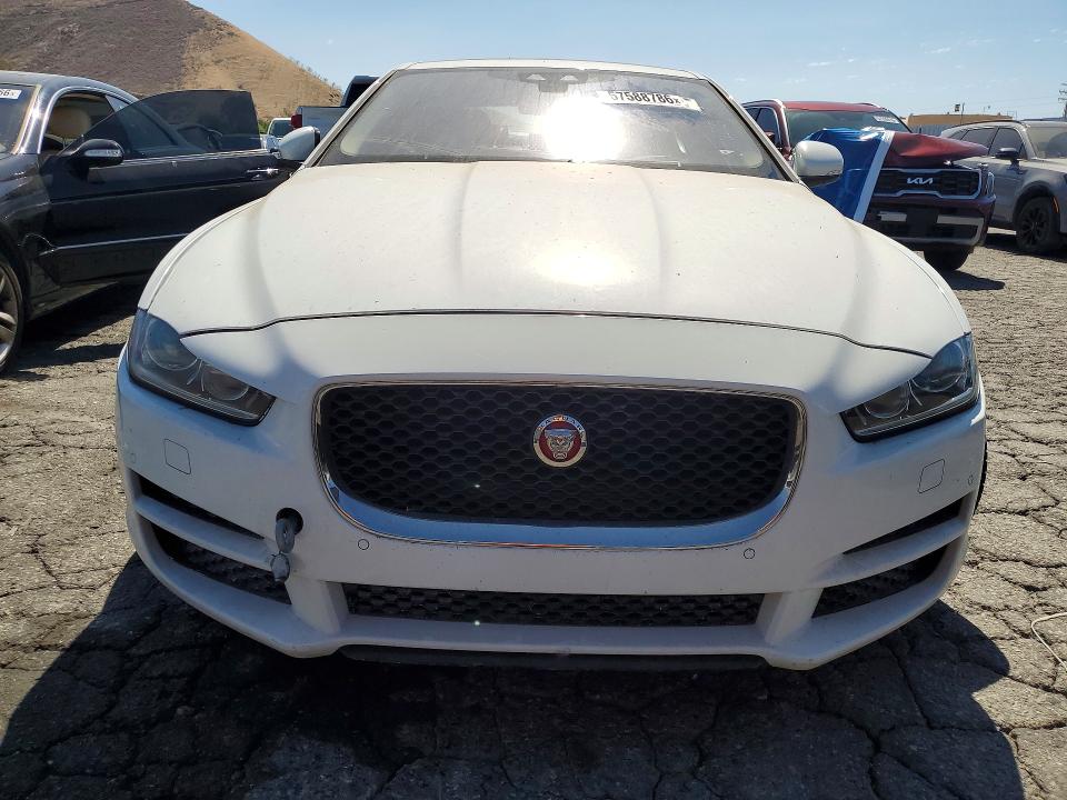 2017 Jaguar Xe მანქანა იყიდება აუქციონზე, vin: SAJAK4BN3HA953940, აუქციონის ნომერი: 57588786