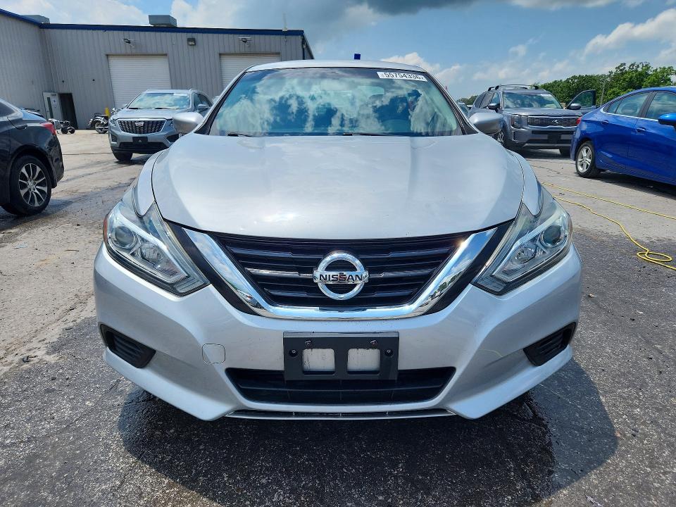 Продаж на аукціоні авто 2017 Nissan Altima, vin: 1N4AL3AP0HN325633, номер лоту: 55754336