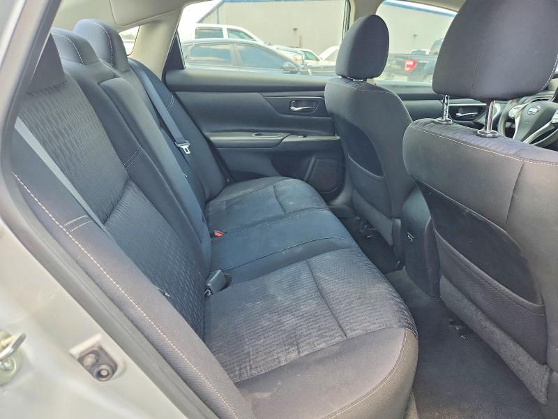 2018 Nissan Altima მანქანა იყიდება აუქციონზე, vin: 1N4AL3AP7JC126368, აუქციონის ნომერი: 85456515