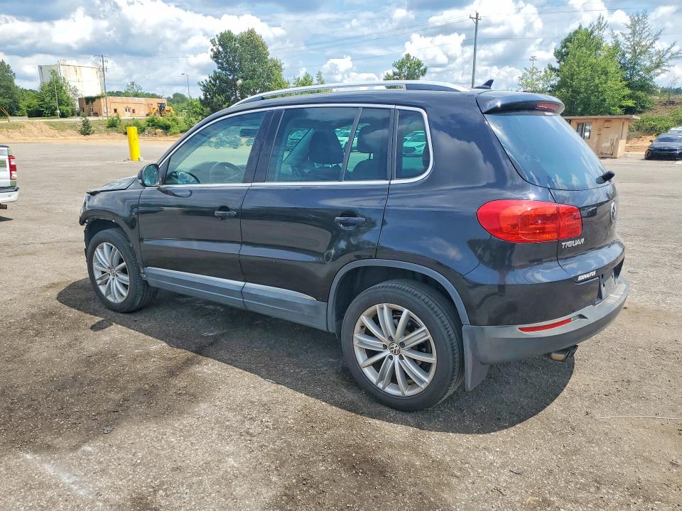 2015 Volkswagen Tiguan მანქანა იყიდება აუქციონზე, vin: WVGAV7AX2FW561859, აუქციონის ნომერი: 58972736