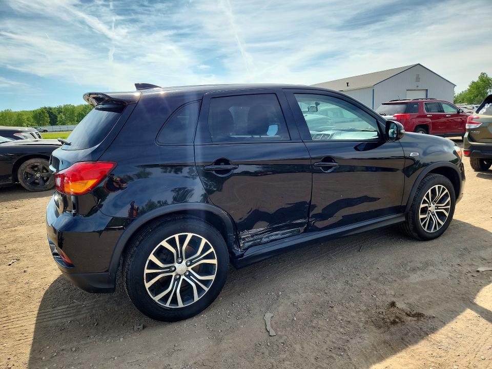 Продаж на аукціоні авто 2018 Mitsubishi Outlander Sport, vin: JA4AR3AW7JZ001443, номер лоту: 53585456