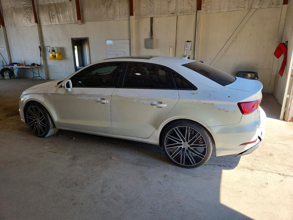 55996346 :رقم المزاد ، WAUB8GFF9H1012639 vin ، 2017 Audi A3 مزاد بيع