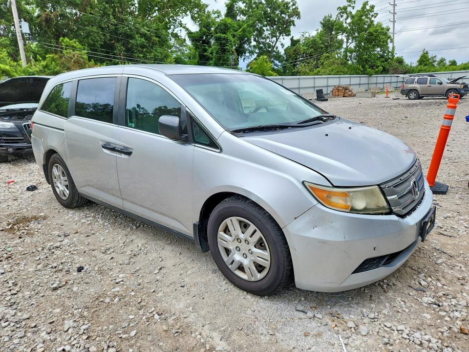 58226526 :رقم المزاد ، 5FNRL5H24BB090954 vin ، 2011 Honda Odyssey مزاد بيع