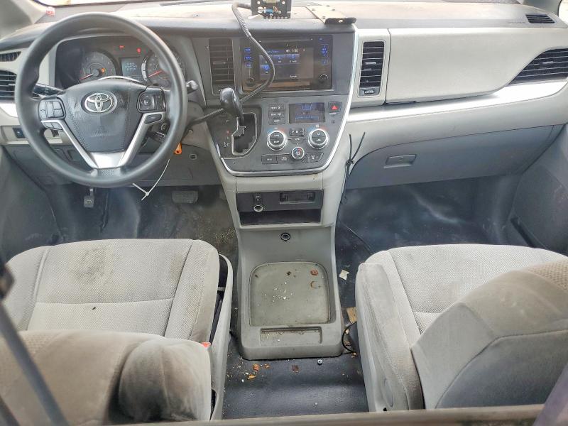 2017 Toyota Sienna მანქანა იყიდება აუქციონზე, vin: 5TDZZ3DC2HS858730, აუქციონის ნომერი: 57135706