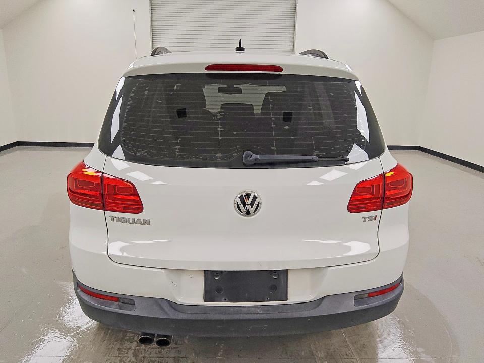2016 Volkswagen Tiguan მანქანა იყიდება აუქციონზე, vin: WVGAV7AX4GW534714, აუქციონის ნომერი: 58413076