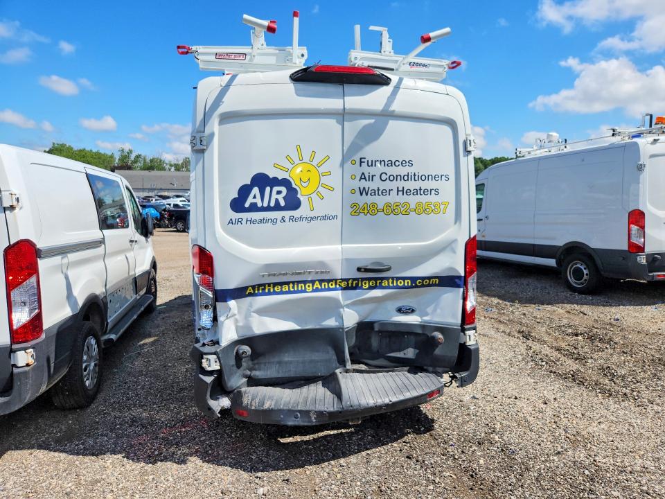58960706 :رقم المزاد ، 1FTYR2CM6KKB03529 vin ، 2019 Ford Transit مزاد بيع