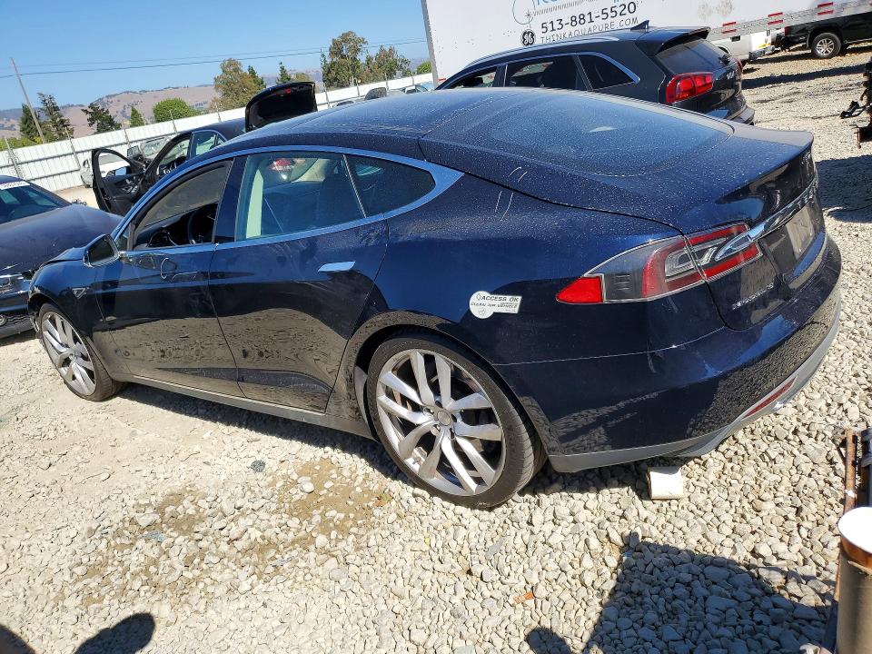 Продажа на аукционе авто 2013 Tesla Model S, vin: 5YJSA1AC7DFP10217, номер лота: 58993706