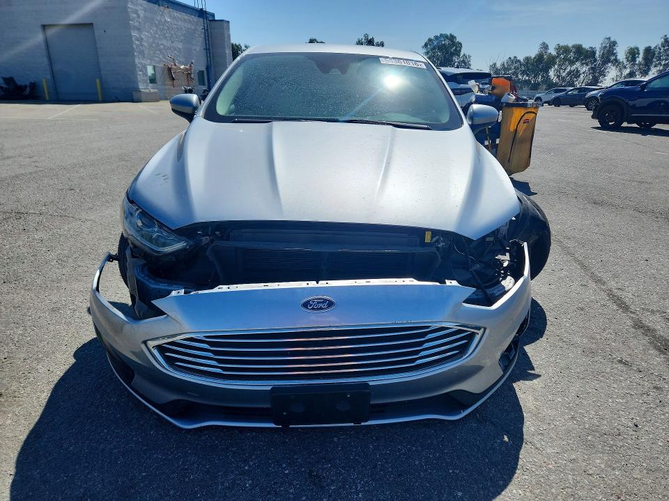 2020 Ford Fusion მანქანა იყიდება აუქციონზე, vin: 3FA6P0LU5LR267228, აუქციონის ნომერი: 56361016