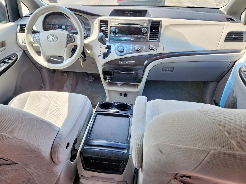 2011 Toyota Sienna მანქანა იყიდება აუქციონზე, vin: 5TDKK3DC4BS054295, აუქციონის ნომერი: 56681496