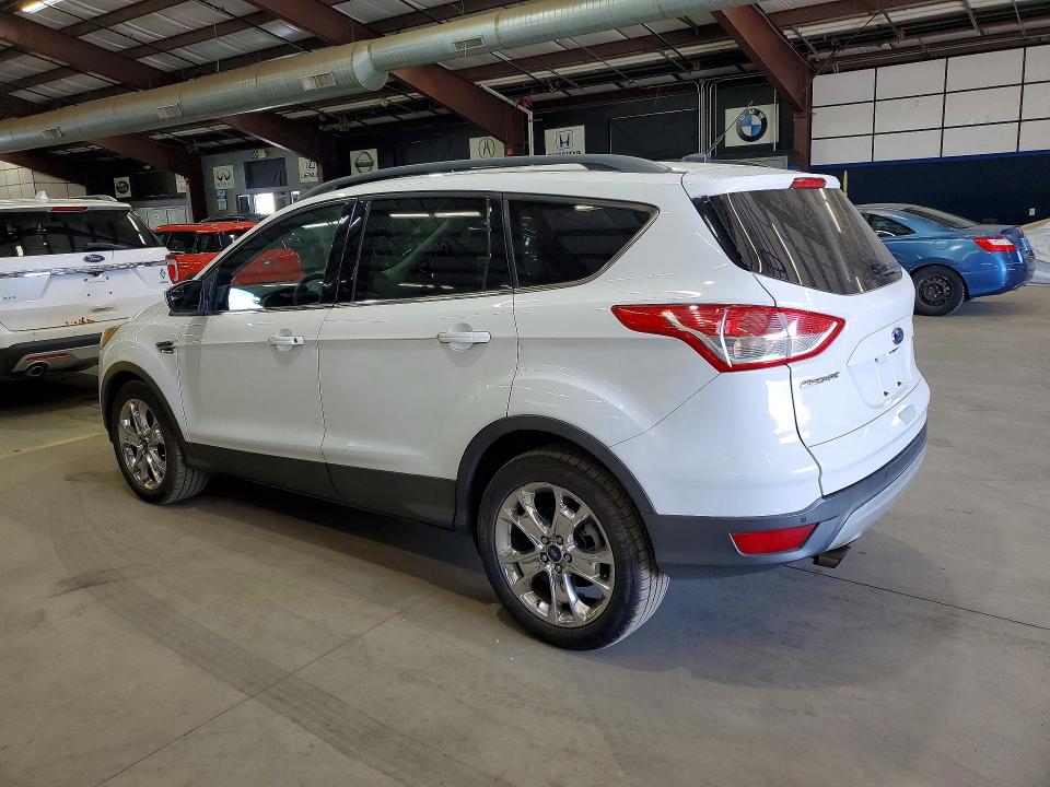 Продажа на аукционе авто 2016 Ford Escape, vin: 1FMCU9GXXGUB85522, номер лота: 57783546