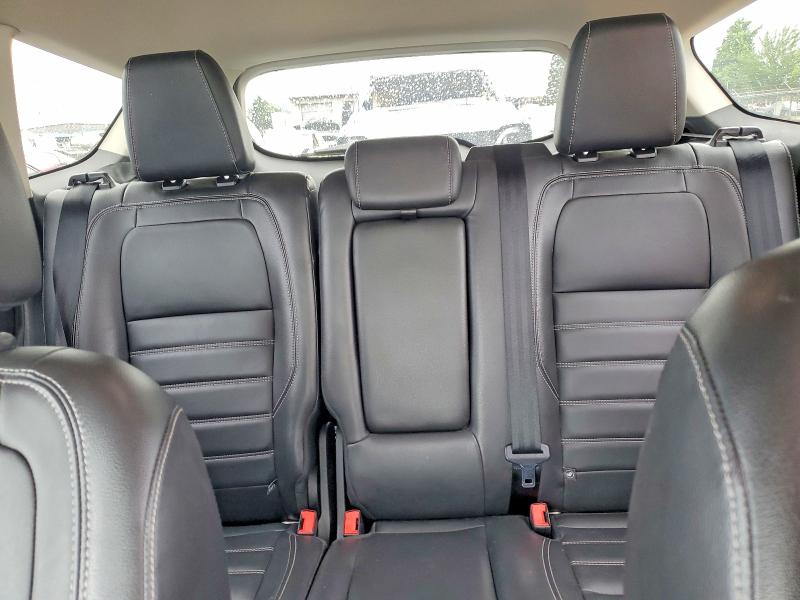 Auction sale of the 2017 Ford Escape, vin: 1FMCU9J90HUB61922, lot number: 56366306