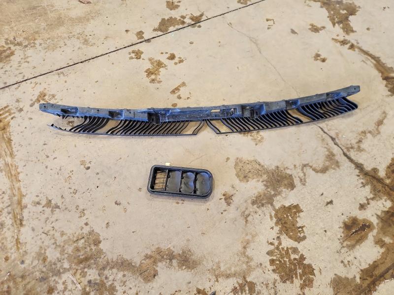 56128266 :رقم المزاد ، 3VV3B7AX7MM143186 vin ، 2021 Volkswagen Tiguan مزاد بيع