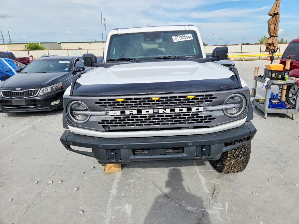 57133886 :رقم المزاد ، 1FMEE5DP2MLA81062 vin ، 2021 Ford Bronco مزاد بيع