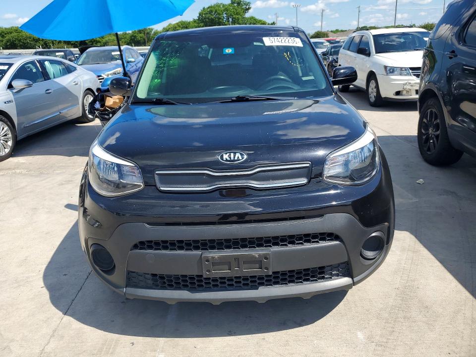 2018 Kia Soul მანქანა იყიდება აუქციონზე, vin: KNDJN2A26J7600774, აუქციონის ნომერი: 57422236
