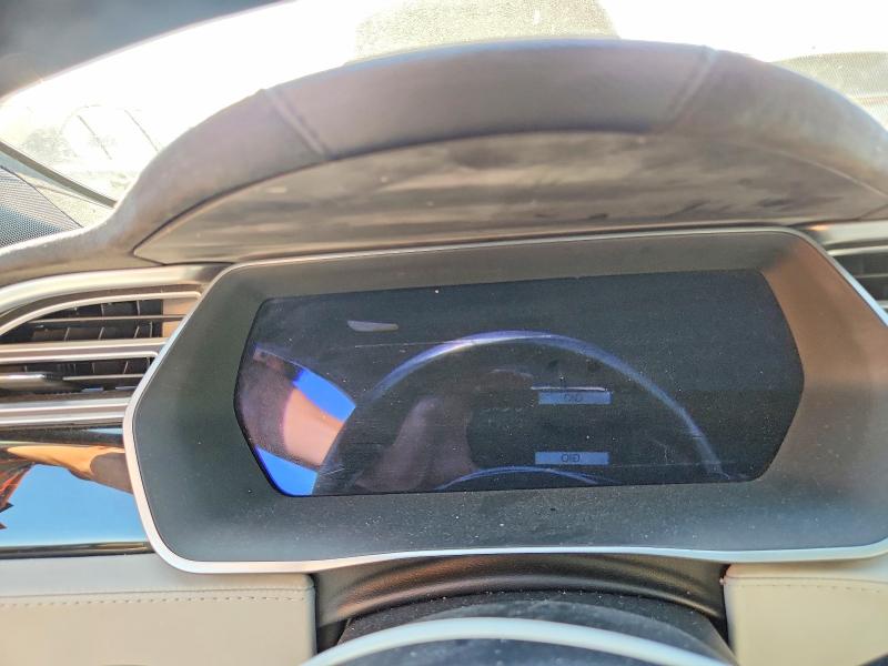 53388756 :رقم المزاد ، 5YJSA1S24FF097157 vin ، 2015 Tesla Model S مزاد بيع
