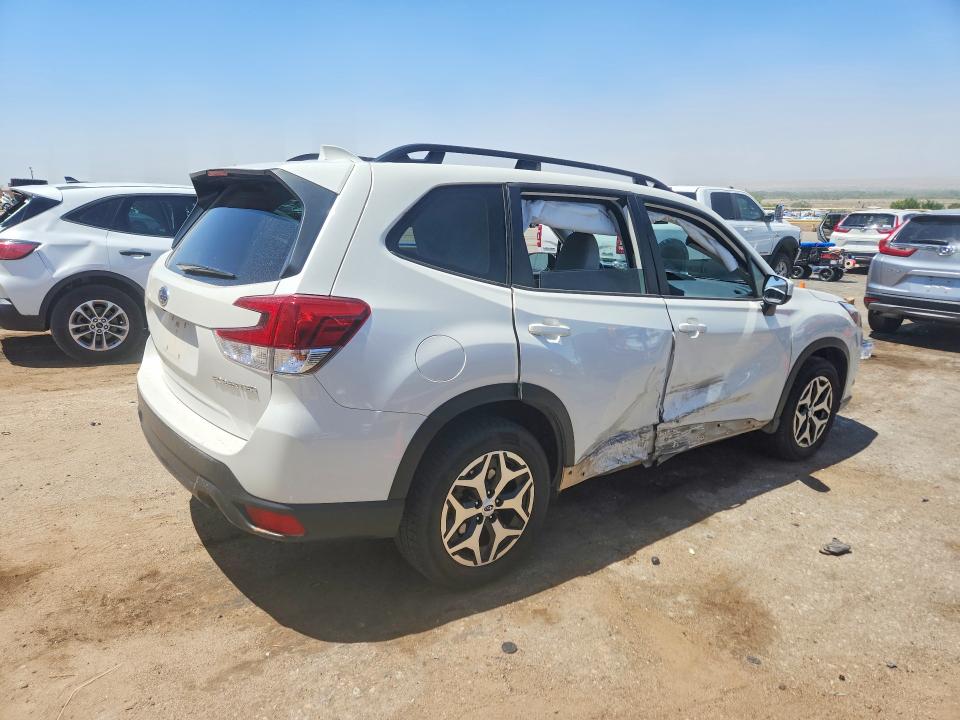2022 Subaru Forester მანქანა იყიდება აუქციონზე, vin: JF2SKADC7NH444743, აუქციონის ნომერი: 56234096