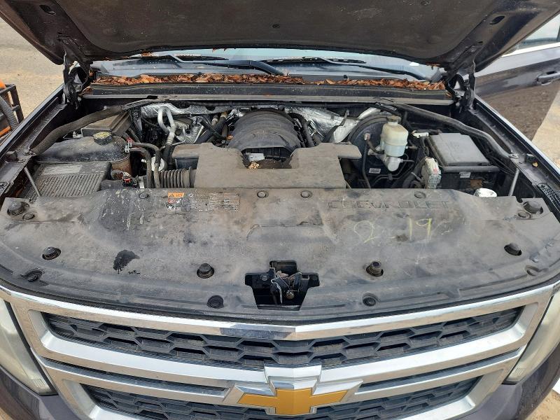 2015 Chevrolet Suburban მანქანა იყიდება აუქციონზე, vin: 1GNSCJKC5FR589930, აუქციონის ნომერი: 57645096