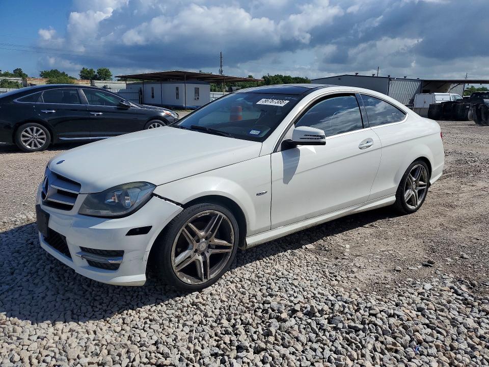56767386 :رقم المزاد ، WDDGJ4HB7CF875320 vin ، 2012 Mercedes-benz C مزاد بيع