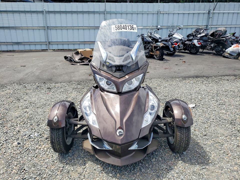 58040136 :رقم المزاد ، 2BXJBRC15CV000066 vin ، 2012 Can-am Spyder Roadster مزاد بيع