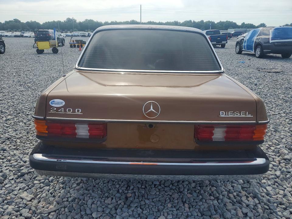 57125806 :رقم المزاد ، 12312312161460 vin ، 1980 Mercedes-benz 240 مزاد بيع
