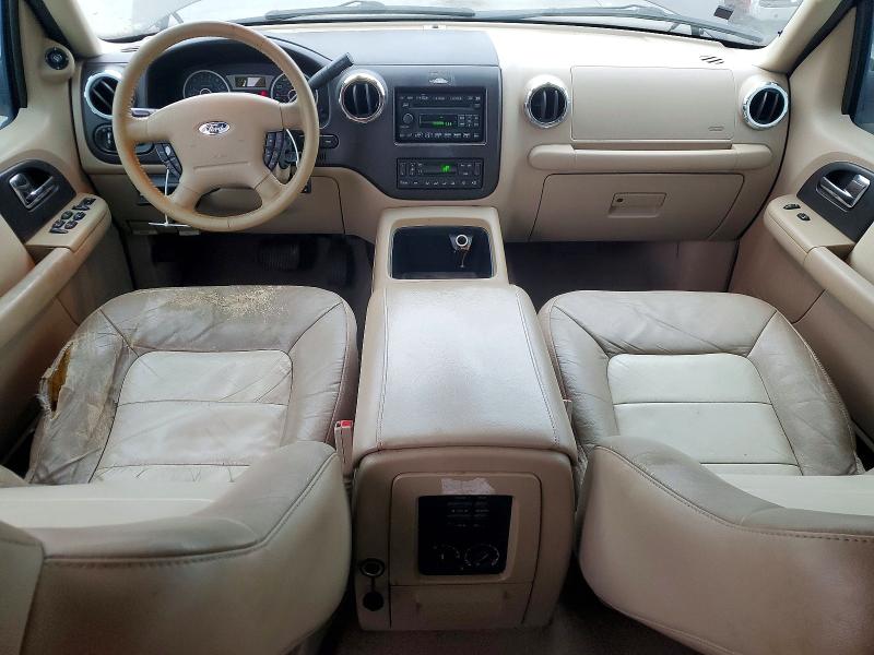 2005 Ford Expedition მანქანა იყიდება აუქციონზე, vin: 1FMFU17585LA97617, აუქციონის ნომერი: 56585756