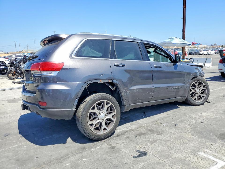 58424336 :رقم المزاد ، 1C4RJFBT1JC123966 vin ، 2018 Jeep Grand Cherokee مزاد بيع