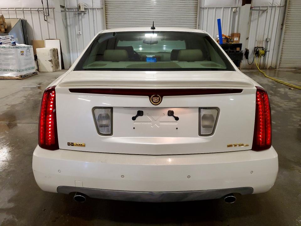 2007 Cadillac Sts მანქანა იყიდება აუქციონზე, vin: 1G6DC67A370136095, აუქციონის ნომერი: 55698016