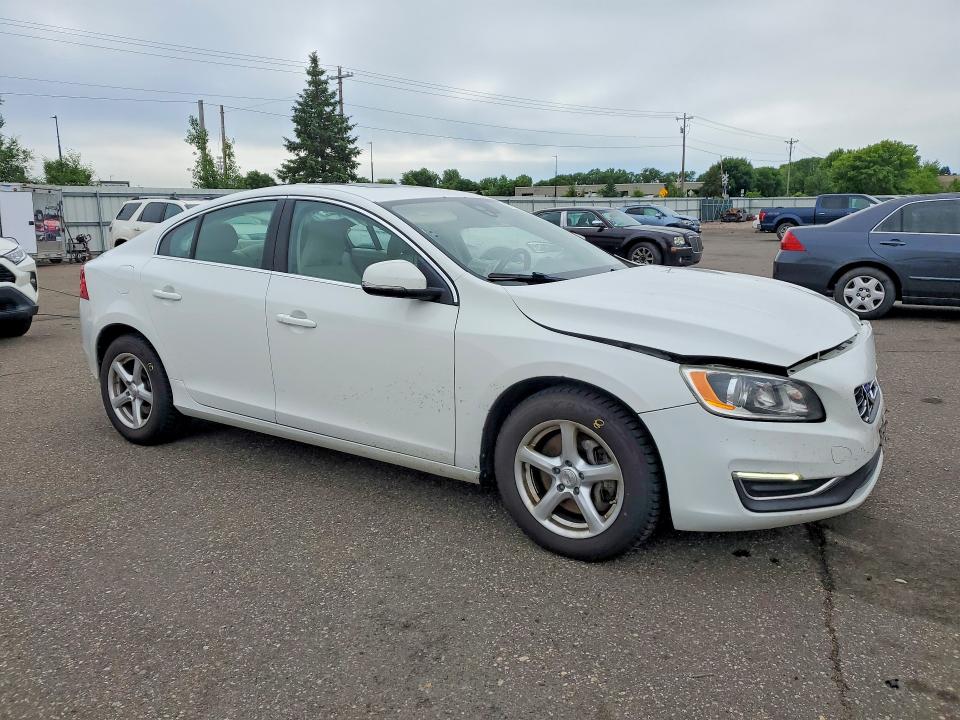 2015 Volvo S60 მანქანა იყიდება აუქციონზე, vin: YV1612TB5F2316095, აუქციონის ნომერი: 56795556