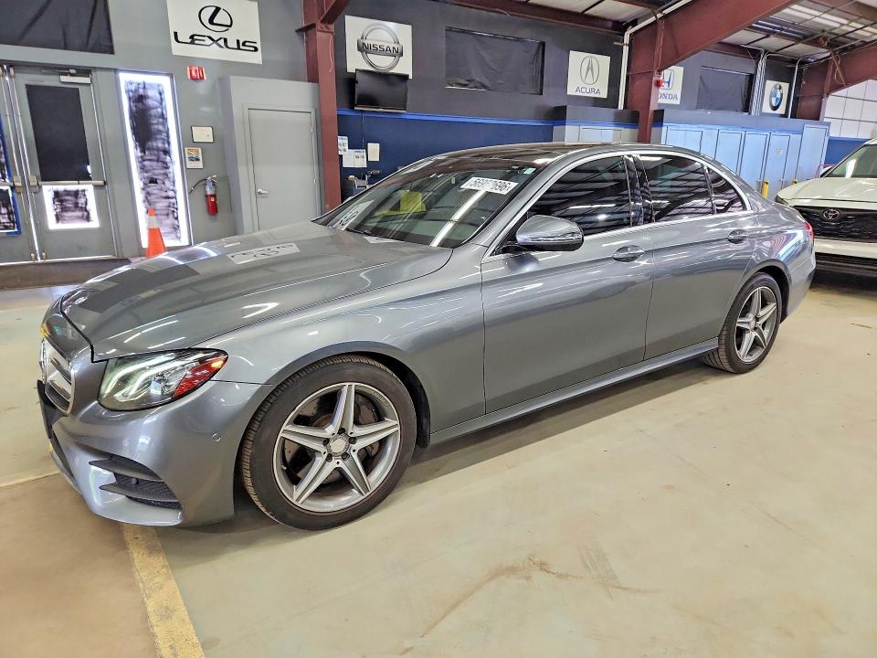 56952696 :رقم المزاد ، WDDZF4KB9HA030976 vin ، 2017 Mercedes-benz E مزاد بيع