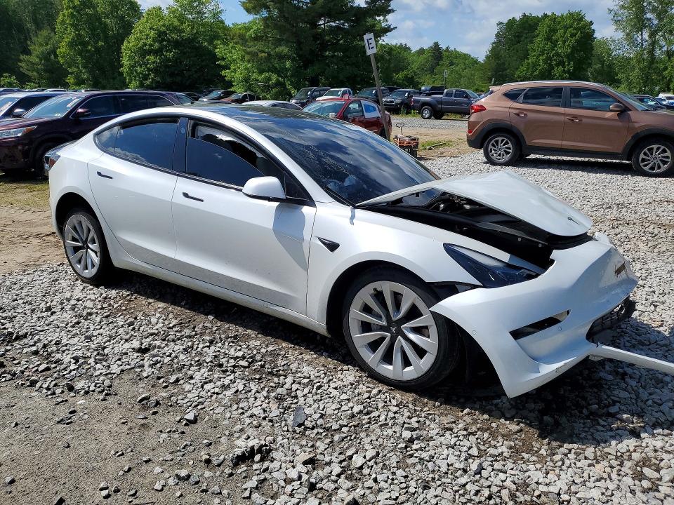 Продажа на аукционе авто 2022 Tesla Model 3, vin: 5YJ3E1EB9NF266852, номер лота: 55839656
