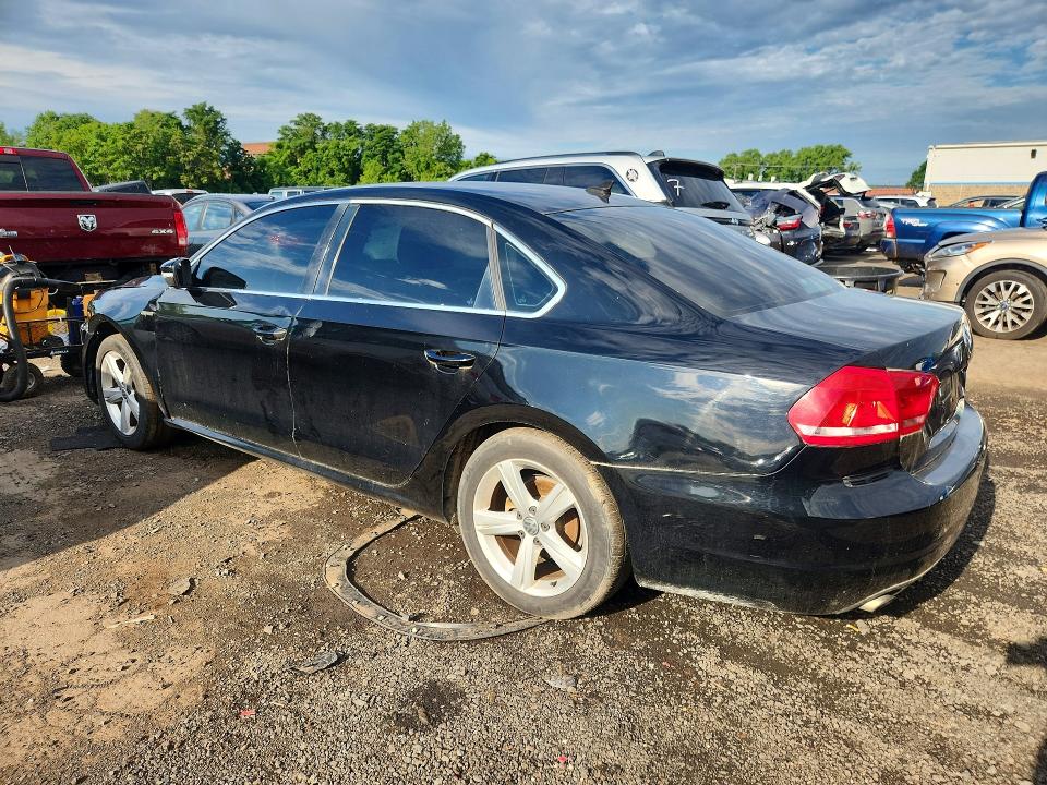 2015 Volkswagen Passat მანქანა იყიდება აუქციონზე, vin: 1VWAT7A38FC116581, აუქციონის ნომერი: 57717346