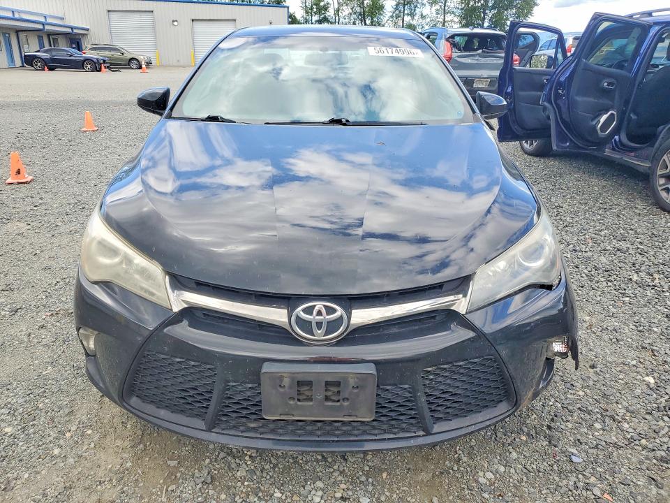 56174996 :رقم المزاد ، 4T1BF1FK2HU286066 vin ، 2017 Toyota Camry مزاد بيع