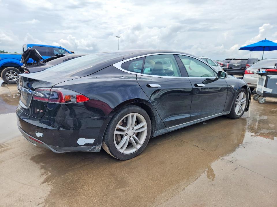 Aukcja sprzedaży 2013 Tesla Model S, vin: 5YJSA1CG2DFP28026, numer aukcji: 55326366