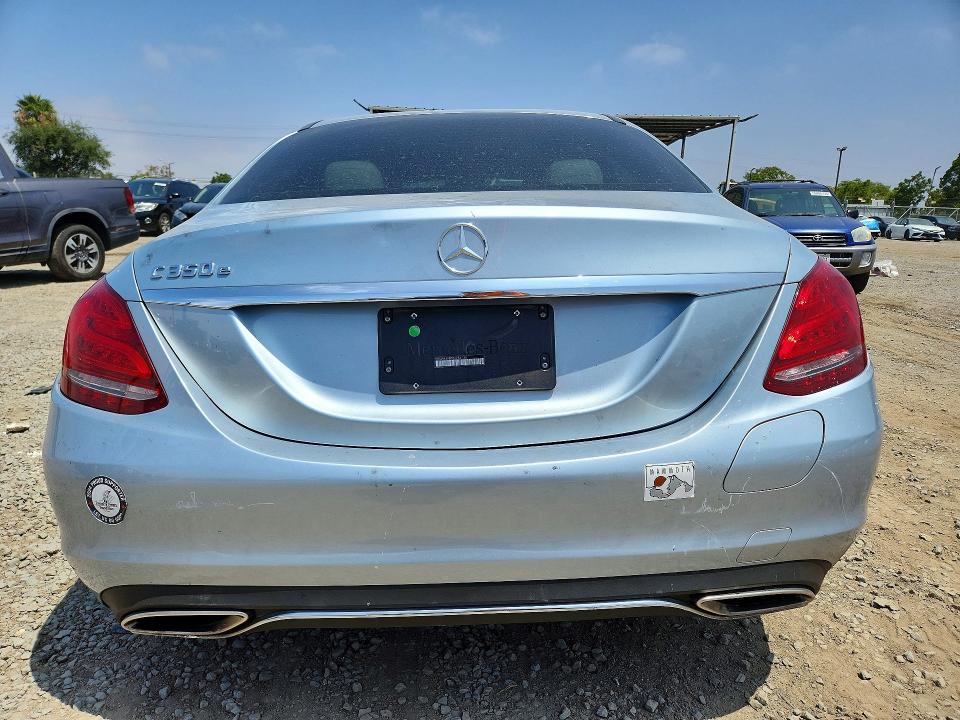 2018 Mercedes-benz C მანქანა იყიდება აუქციონზე, vin: 55SWF4HB3JU256138, აუქციონის ნომერი: 56173556