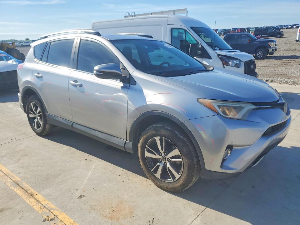 2017 Toyota Rav4 მანქანა იყიდება აუქციონზე, vin: 2T3RFREV2HW550077, აუქციონის ნომერი: 57890916
