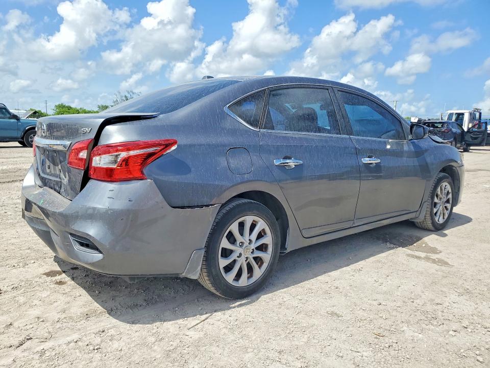 Продажа на аукционе авто 2018 Nissan Sentra, vin: 3N1AB7AP6JL623438, номер лота: 58801006