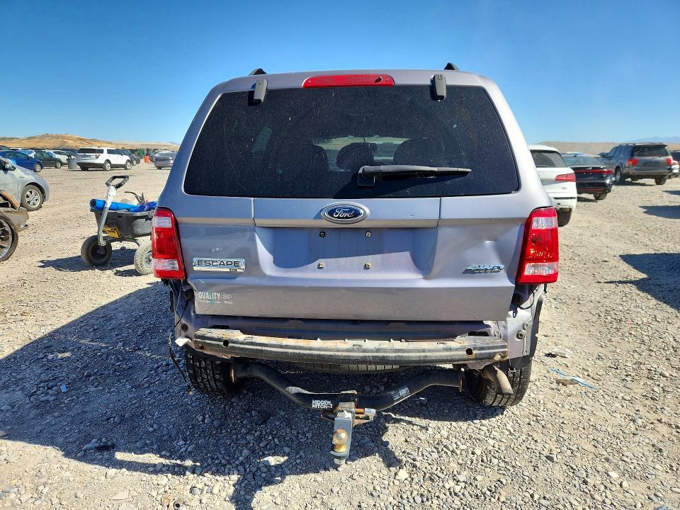 56872126 :رقم المزاد ، 1FMCU93118KD06064 vin ، 2008 Ford Escape مزاد بيع