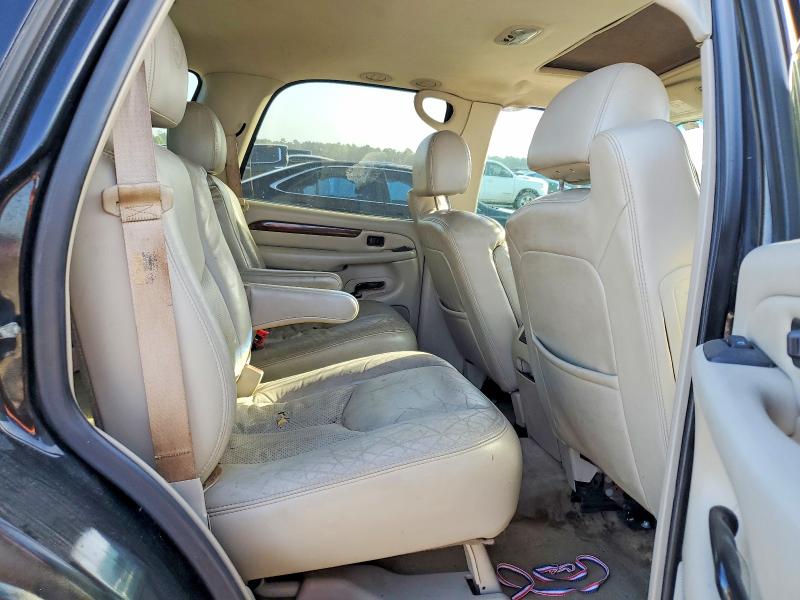 58471496 :رقم المزاد ، 1GYEC63T04R272615 vin ، 2004 Cadillac Escalade مزاد بيع