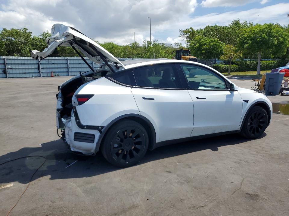 Продажа на аукционе авто 2022 Tesla Model Y, vin: 7SAYGAEE8NF390270, номер лота: 57403446