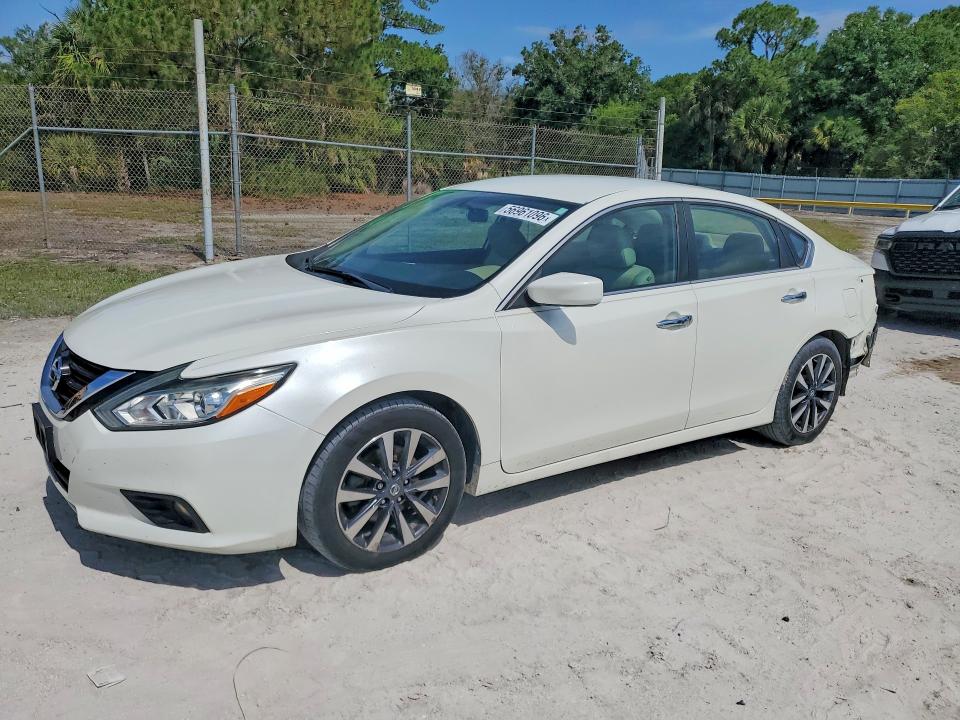 Auction sale of the 2017 Nissan Altima, vin: 1N4AL3AP2HC226758, lot number: 56961096