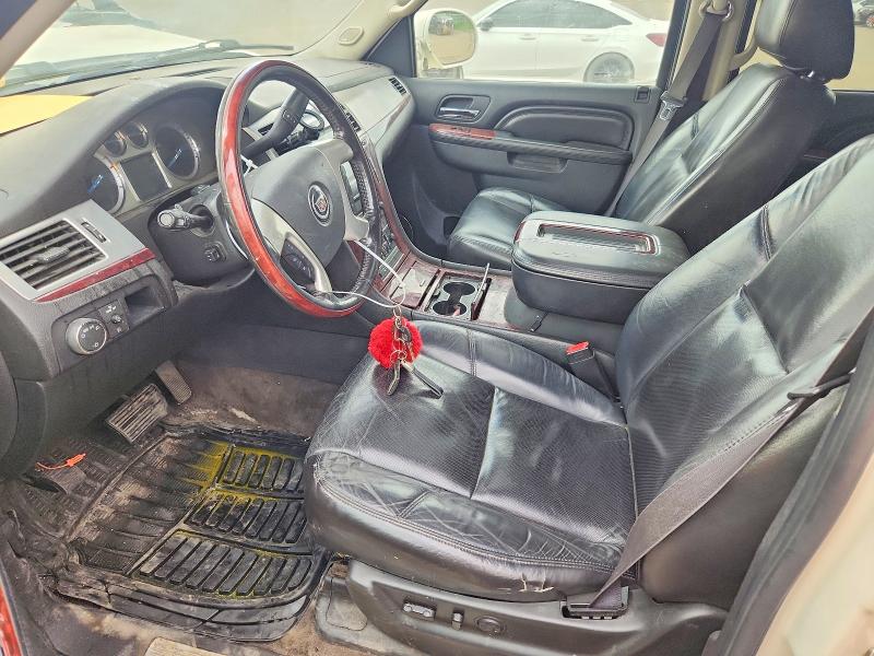 2011 Cadillac Escalade მანქანა იყიდება აუქციონზე, vin: 1GYS4BEF4BR230297, აუქციონის ნომერი: 56808586