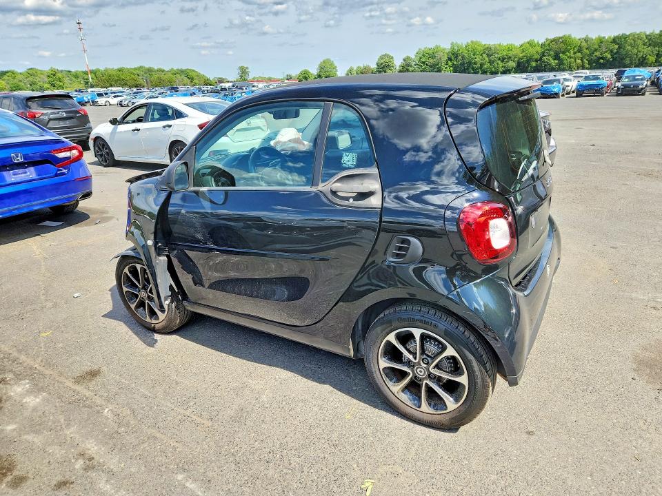 Продажа на аукционе авто 2017 Smart Fortwo, vin: WMEFJ5DA9HK194665, номер лота: 56062346