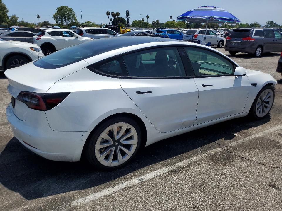 56488756 :رقم المزاد ، 5YJ3E1EA2MF068975 vin ، 2021 Tesla Model 3 مزاد بيع
