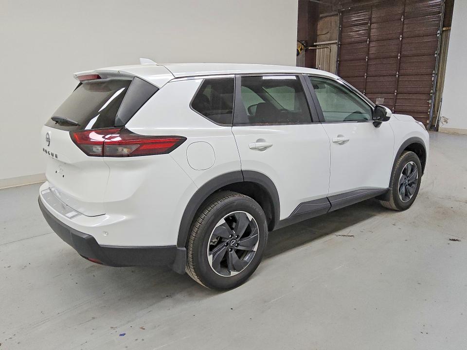Продаж на аукціоні авто 2026 Nissan Rogue, vin: 5N1BT3BA4TC713182, номер лоту: 52325496