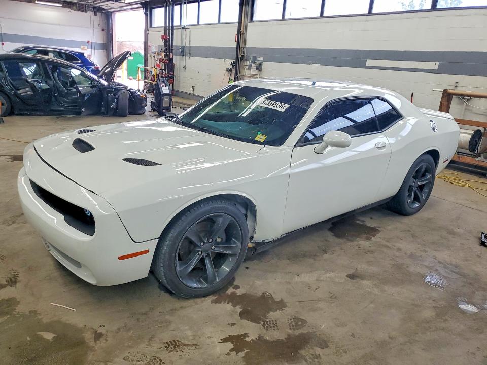 Auction sale of the 2018 Dodge Challenger, vin: 2C3CDZBT3JH212891, lot number: 57369936